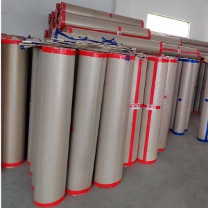 Рулон наболенной ткани